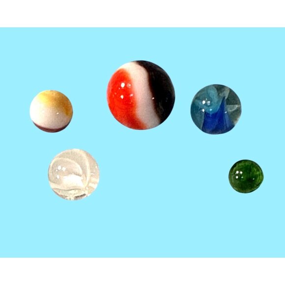Vintage Glass Marble Set Of 5 With Swirled & Translucent Designs For Collectors - Picture 2 of 8